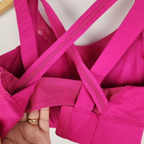 Lululemon Oxygen Sport Bra Magenta Pink Fuchsia Mesh Lace Criss-Cross Strap 6 - Picture 14 of 15